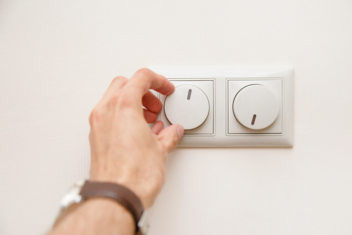 Varčevanje z električno energijo glede na sezono Varčevanje z električno energijo glede na sezono